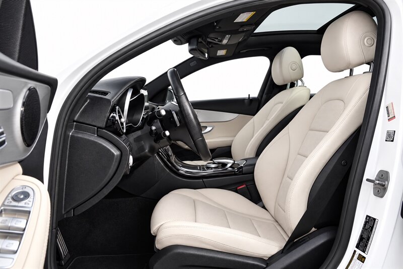 2017 Mercedes-Benz C 300 4MATIC - Photo 6 - Edmonton, AB T5G 3E5