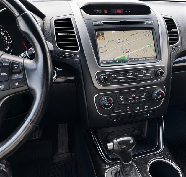 2014 Kia Sorento SX - Photo 9 - Edmonton, AB T5G 3E5