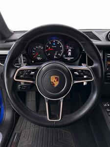 2016 Porsche Macan Turbo   - Photo 9 - Edmonton, AB T5G 3E5