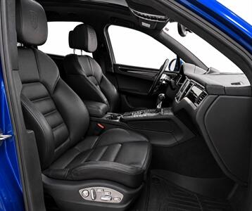 2016 Porsche Macan Turbo   - Photo 7 - Edmonton, AB T5G 3E5