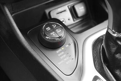 2016 Jeep Cherokee Trailhawk   - Photo 18 - Edmonton, AB T5G 3E5
