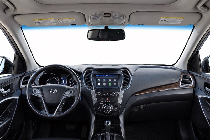2017 Hyundai SANTA FE Sport 2.4L - Photo 10 - Edmonton, AB T5G 3E5