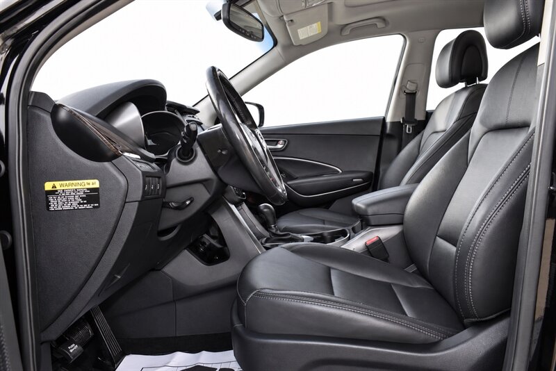 2017 Hyundai SANTA FE Sport 2.4L - Photo 6 - Edmonton, AB T5G 3E5