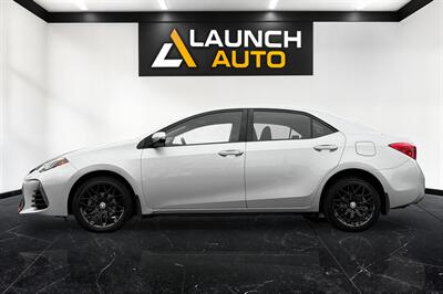 2018 Toyota Corolla SE   - Photo 2 - Edmonton, AB T6B 0B7