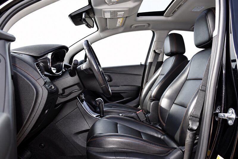 2019 Chevrolet Trax Premier - Photo 6 - Edmonton, AB T5G 3E5