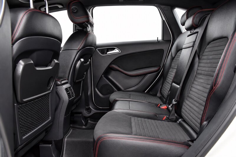 2016 Mercedes-Benz B 250 Sports Tourer 4MATI - Photo 14 - Edmonton, AB T5G 3E5