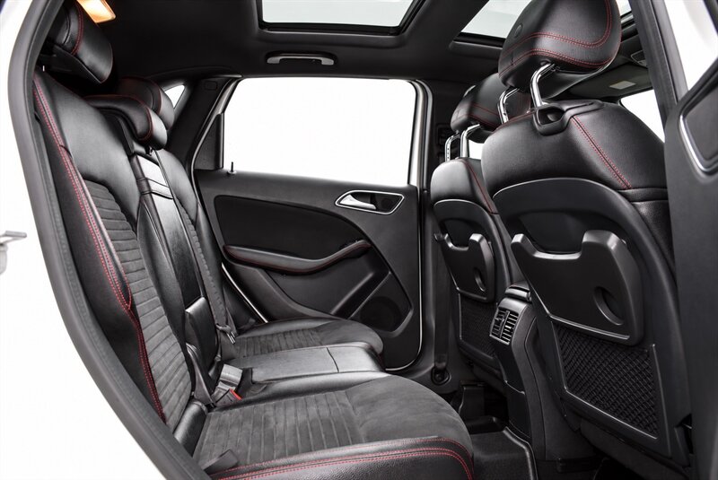 2016 Mercedes-Benz B 250 Sports Tourer 4MATI - Photo 13 - Edmonton, AB T5G 3E5