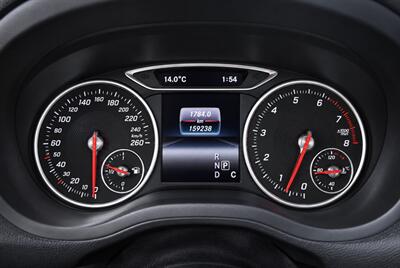2016 Mercedes-Benz B 250 Sports Tourer 4MATI - Photo 8 - Edmonton, AB T5G 3E5