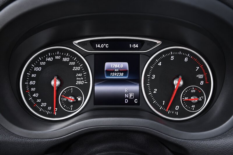 2016 Mercedes-Benz B 250 Sports Tourer 4MATI - Photo 8 - Edmonton, AB T5G 3E5