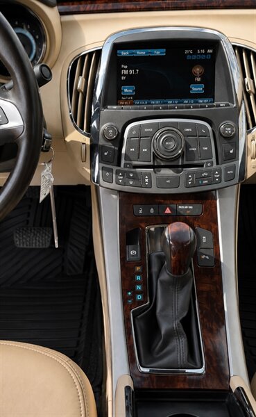 2013 Buick LaCrosse Luxury Group - Photo 7 - Edmonton, AB T5G 3E5