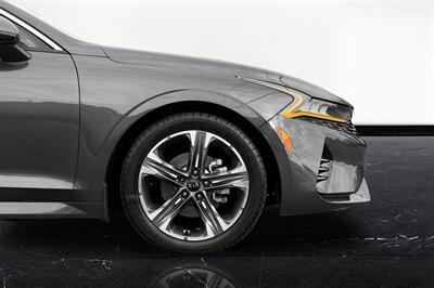2021 Kia K5 EX   - Photo 8 - Edmonton, AB T6B 0B7