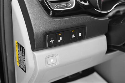 2019 Kia Sedona SX Plus   - Photo 13 - Edmonton, AB T5G 3E5