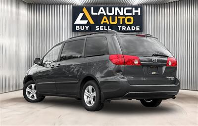 2007 Toyota Sienna LE 7-Passenger   - Photo 3 - Edmonton, AB T6B 0B7