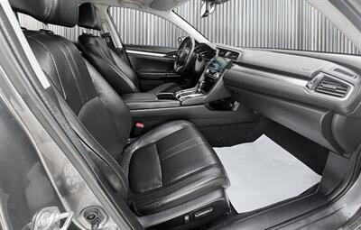 2016 Honda Civic Touring   - Photo 10 - Edmonton, AB T6B 0B7