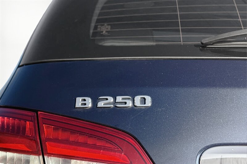 2017 Mercedes-Benz B 250 Sports Tourer - Photo 5 - Edmonton, AB T6B 0B7