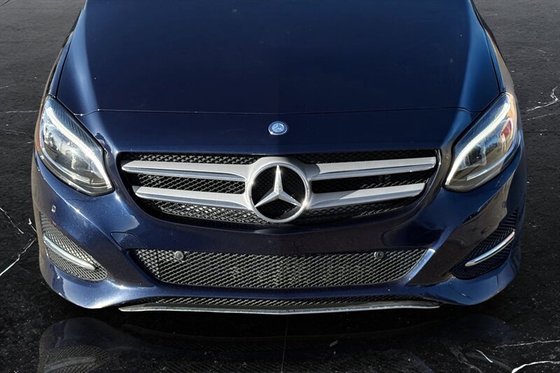 2017 Mercedes-Benz B 250 Sports Tourer - Photo 9 - Edmonton, AB T6B 0B7