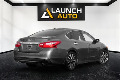 2017 Nissan Altima 2.5 SV   - Photo 4 - Edmonton, AB T5G 3E5