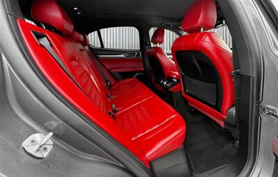 2018 Alfa Romeo Stelvio Ti Sport   - Photo 9 - Edmonton, AB T6B 0B7