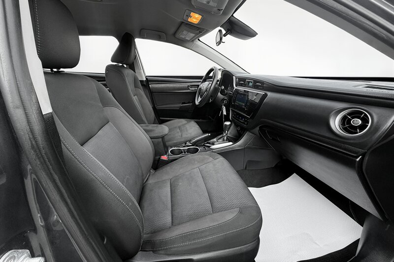 2017 Toyota Corolla LE   - Photo 10 - Edmonton, AB T6B 0B7