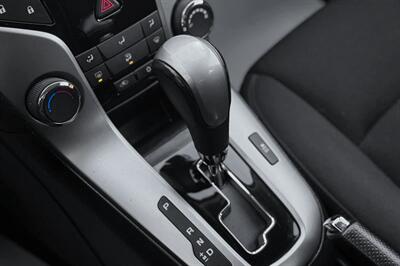 2014 Chevrolet Cruze 1LT Auto   - Photo 17 - Edmonton, AB T6B 0B7