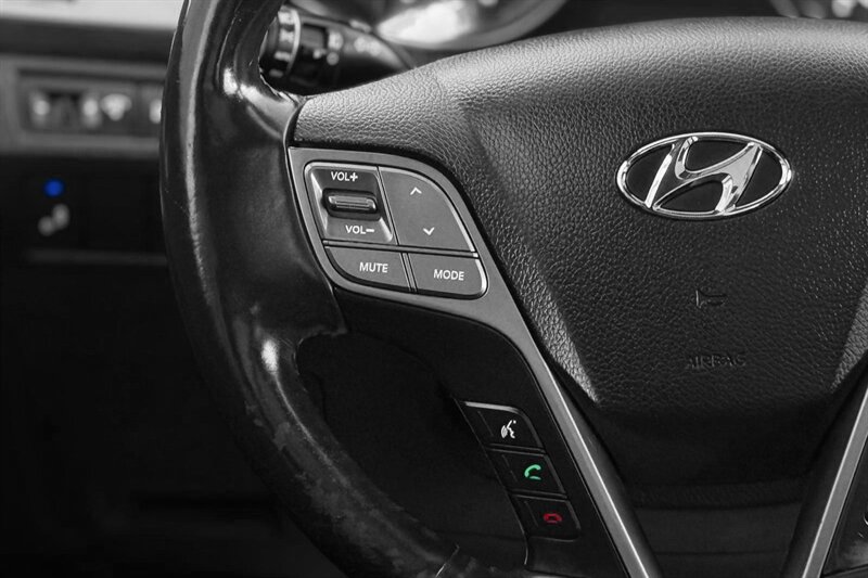 2017 Hyundai SANTA FE SE - Photo 18 - Edmonton, AB T6B 0B7