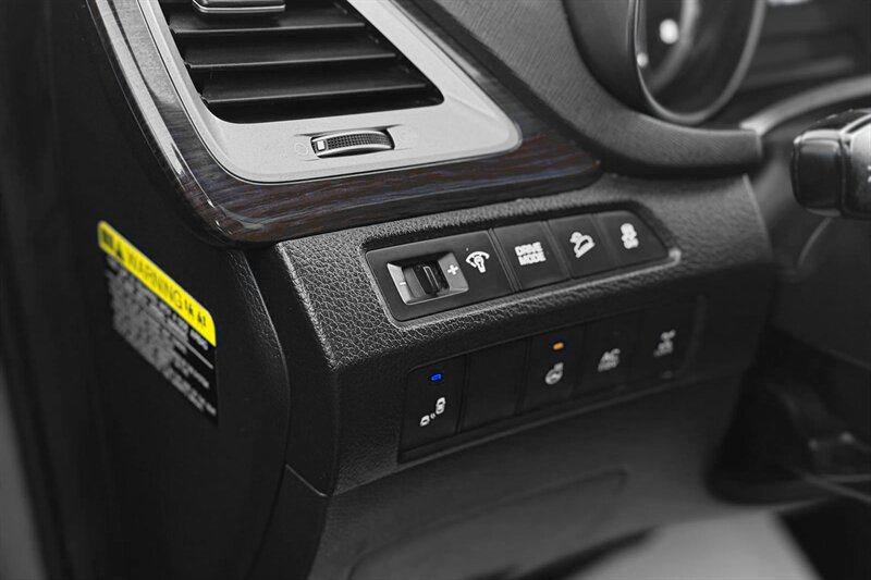 2017 Hyundai SANTA FE SE - Photo 13 - Edmonton, AB T6B 0B7