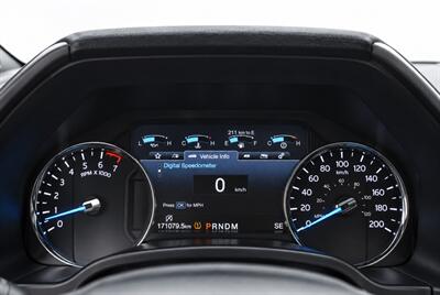 2018 Ford Expedition Limited - Photo 9 - Edmonton, AB T5G 3E5