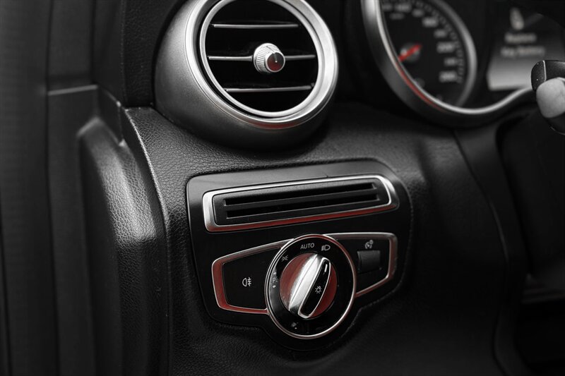 2016 Mercedes-Benz C 300 Sport 4MATIC   - Photo 17 - Edmonton, AB T6B 0B7