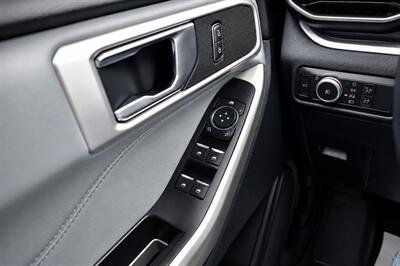 2021 Ford Explorer XLT   - Photo 11 - Edmonton, AB T5G 3E5