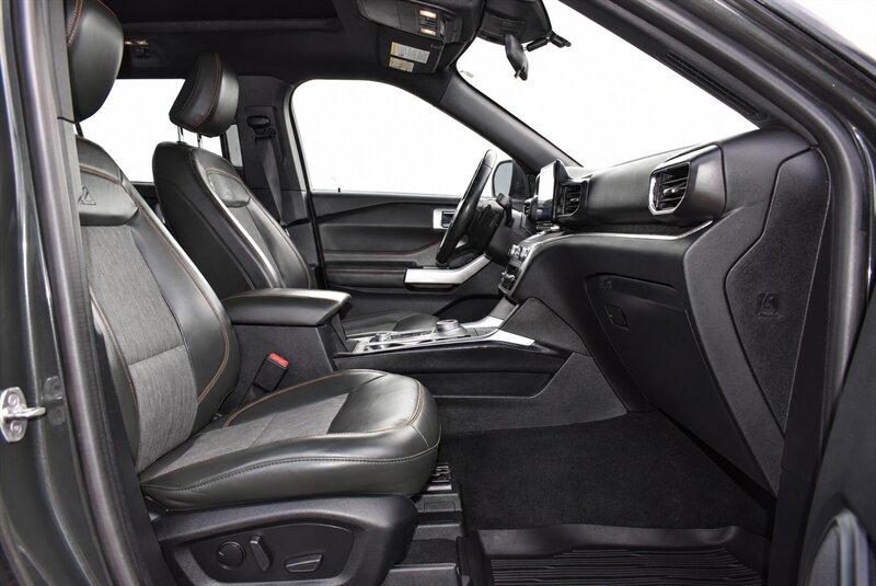 2022 Ford Explorer Timberline - Photo 14 - Edmonton, AB T5G 3E5