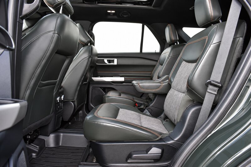 2022 Ford Explorer Timberline - Photo 11 - Edmonton, AB T5G 3E5