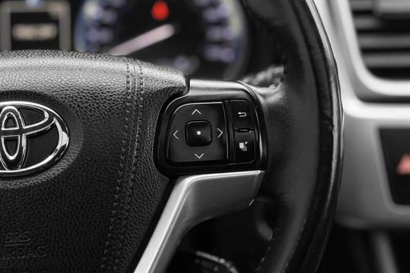 2015 Toyota Highlander XLE - Photo 18 - Edmonton, AB T6B 0B7