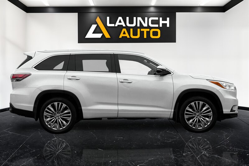 2015 Toyota Highlander XLE - Photo 7 - Edmonton, AB T6B 0B7