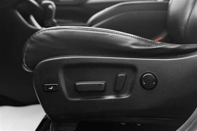 2015 Toyota Highlander XLE - Photo 13 - Edmonton, AB T6B 0B7