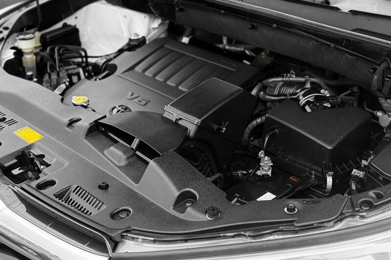 2015 Toyota Highlander XLE - Photo 10 - Edmonton, AB T6B 0B7