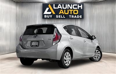2015 Toyota Prius c   - Photo 4 - Edmonton, AB T6B 0B7