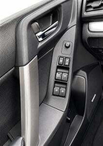 2015 Subaru Forester 2.0XT Limited Package - Photo 17 - Edmonton, AB T5G 3E5