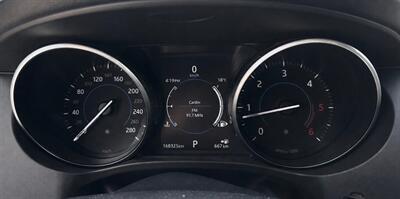 2018 Jaguar F-PACE 20d Premium - Photo 8 - Edmonton, AB T5G 3E5