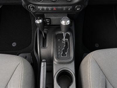 2015 Jeep Wrangler Unlimited Sahara   - Photo 11 - Edmonton, AB T5G 3E5