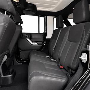 2015 Jeep Wrangler Unlimited Sahara   - Photo 13 - Edmonton, AB T5G 3E5
