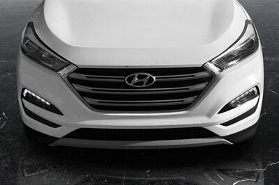 2017 Hyundai TUCSON Luxury   - Photo 8 - Edmonton, AB T6B 0B7