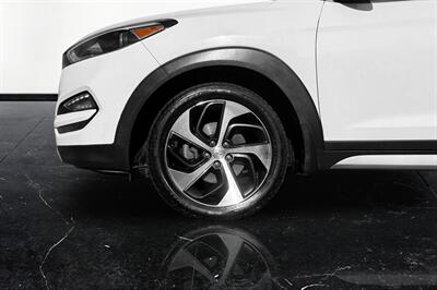 2017 Hyundai TUCSON Luxury   - Photo 3 - Edmonton, AB T6B 0B7