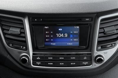 2017 Hyundai TUCSON Luxury   - Photo 18 - Edmonton, AB T6B 0B7