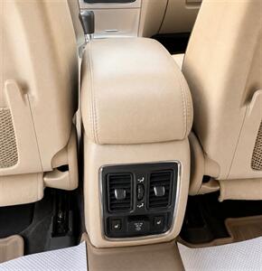 2012 Jeep Grand Cherokee Overland - Photo 17 - Edmonton, AB T5G 3E5