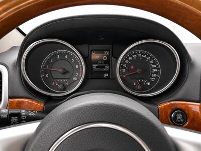 2012 Jeep Grand Cherokee Overland - Photo 8 - Edmonton, AB T5G 3E5