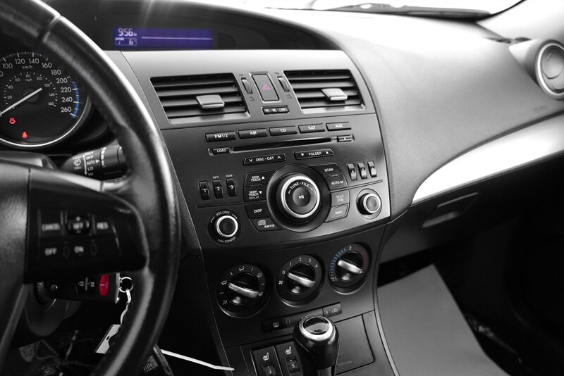 2012 Mazda Mazda3 i Touring - Photo 18 - Edmonton, AB T5G 3E5
