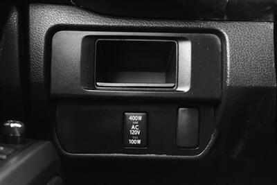 2017 Toyota Tacoma SR5 V6   - Photo 14 - Edmonton, AB T5G 3E5