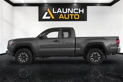 2017 Toyota Tacoma SR5 V6   - Photo 2 - Edmonton, AB T5G 3E5