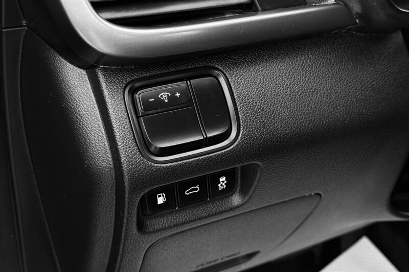 2017 Kia Optima LX - Photo 12 - Edmonton, AB T5G 3E5