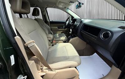 2009 Jeep Compass Sport   - Photo 10 - Edmonton, AB T6B 0B7